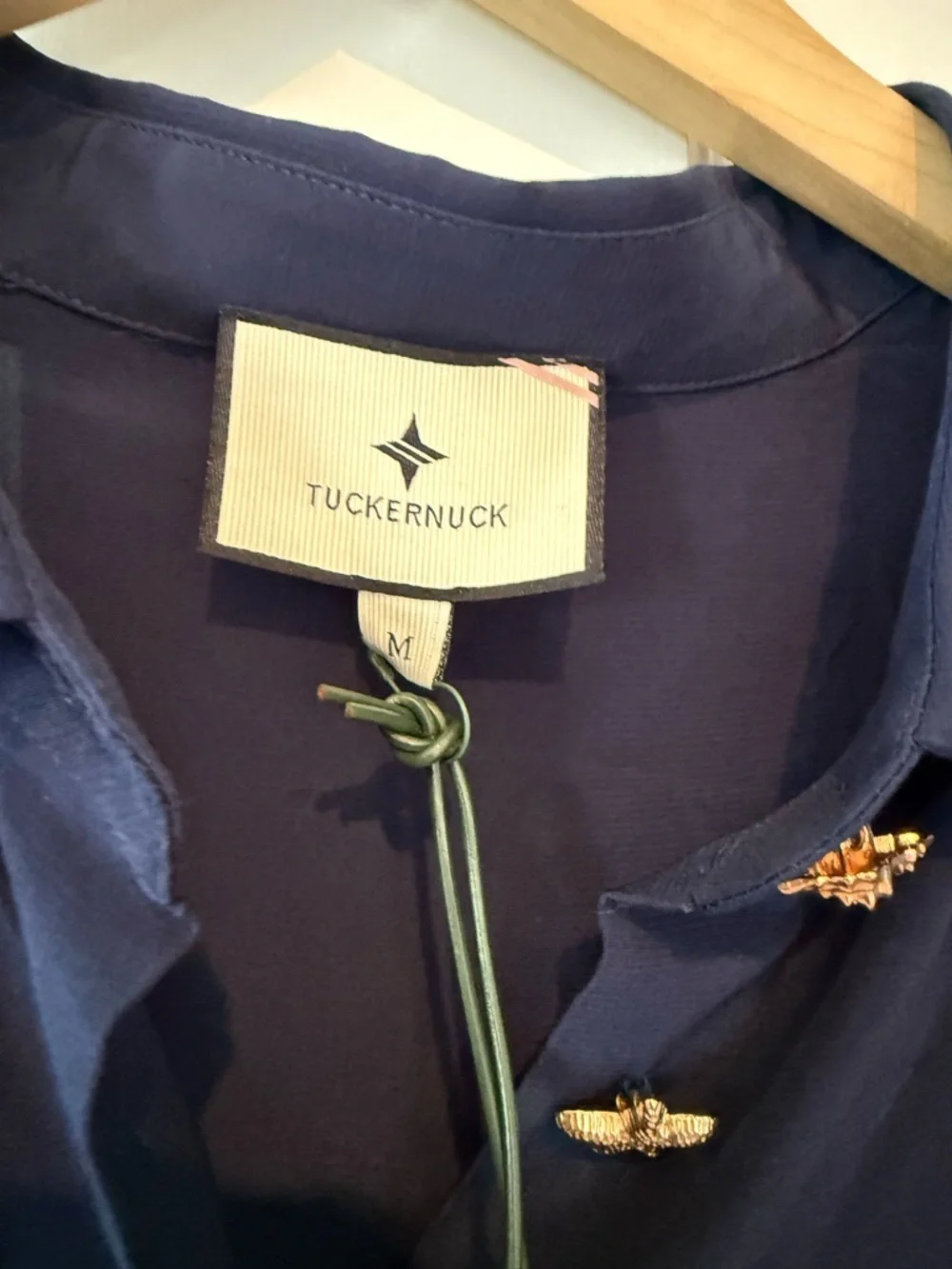 Tuckernuck Navy Viscose Charmeuse Nautilus Blouse Medium M NWT - Picture 8 of 9